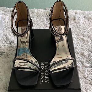 Badgley Mischka Lillie Crystal Dual-Strapped Block Heels Size 10